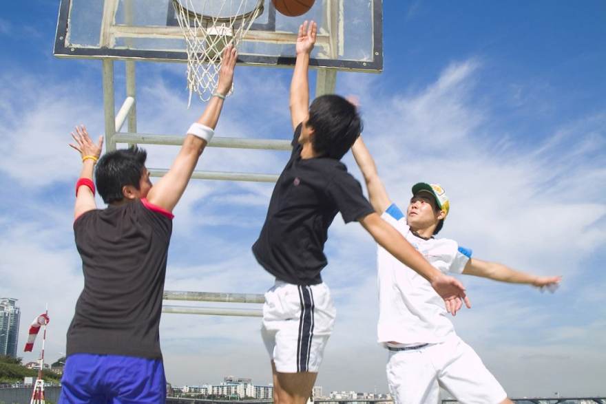 青训营的清晨：一位守门员教练的长期主义